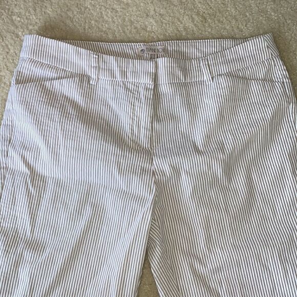 ELAINE ROSE Tan + White Sear Sucker Pants 🤎 - Picture 3 of 5